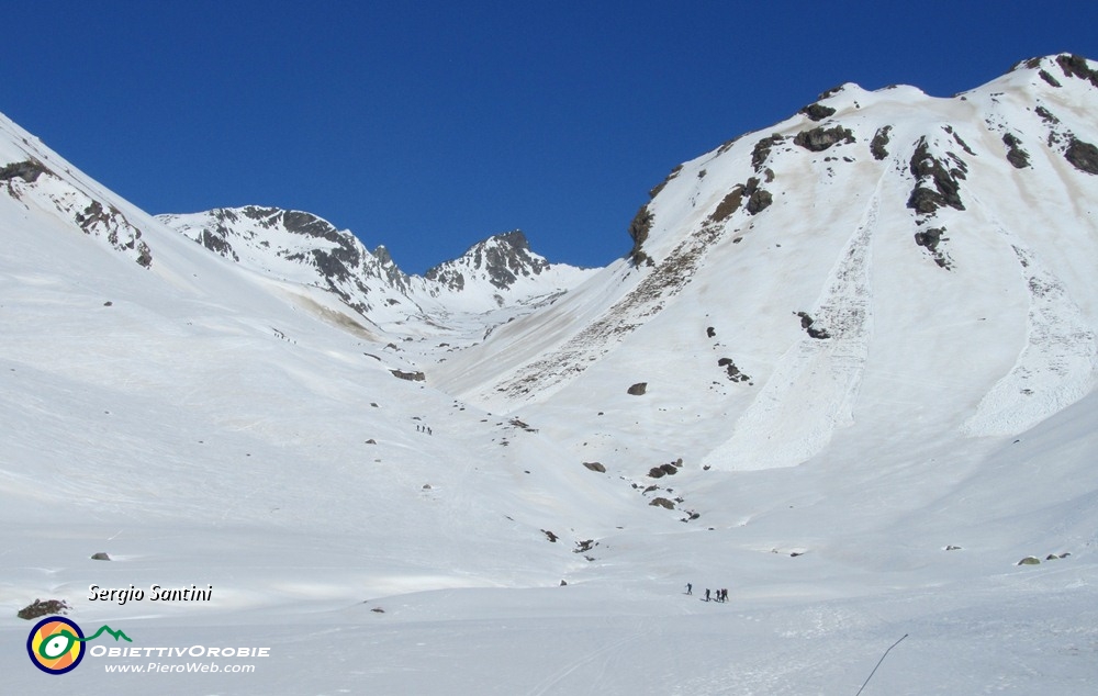 52 La val d'Agnel e il Piz dalla strada.JPG